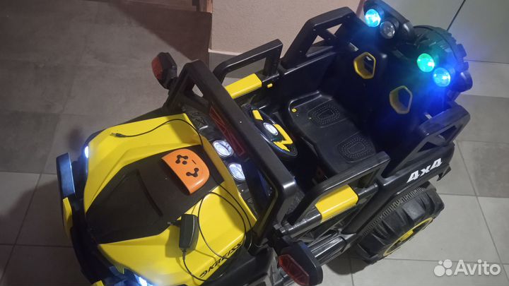 Детский электромобиль бу