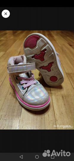 Ботинки для девочки 24