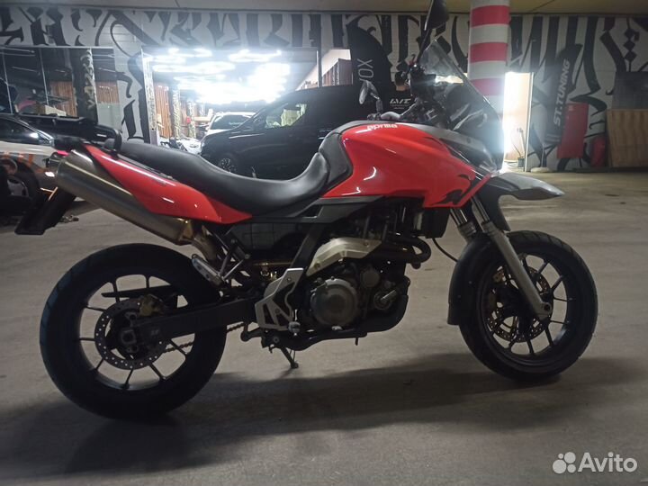 Aprilia Pegaso 650 Strada