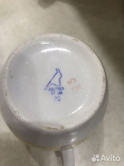 Фарфоровый молочник
