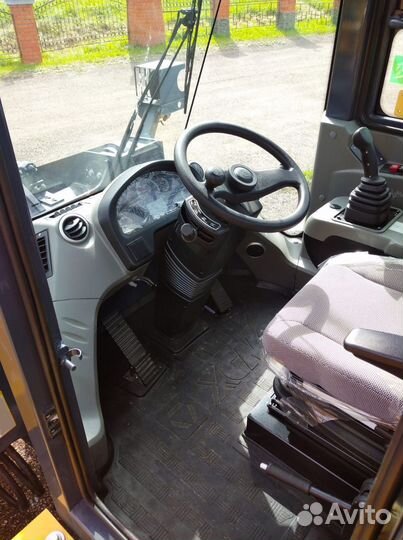 Фронтальный погрузчик XCMG LW550RU, 2023