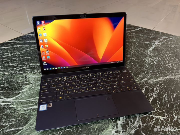 Asus ZenBook 3 UX390U