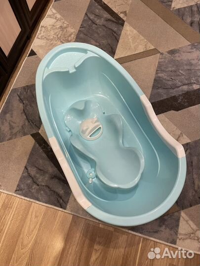 Ванночка для купания с горкой