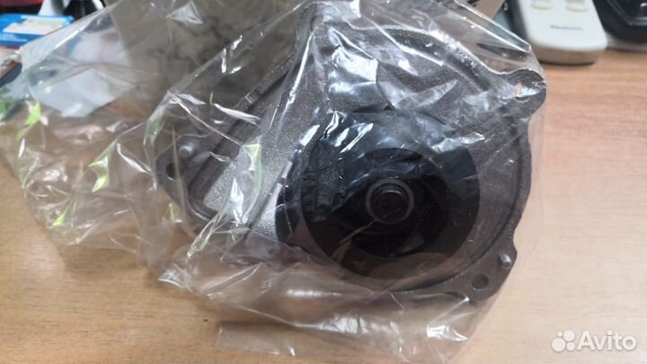 Помпа на пежо 308 408 Ситроен С4 BMW Mini