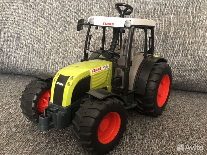 Трактор игрушки