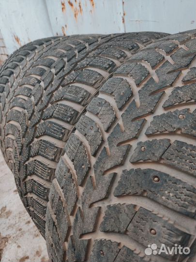 Bridgestone Ice Cruiser 5000 215/60 R16 95T