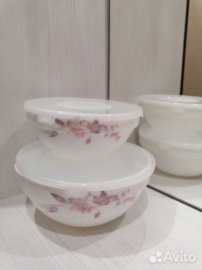 Набор салатников с крышкой