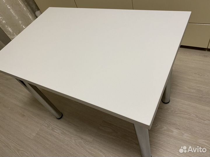 Кухонный стол