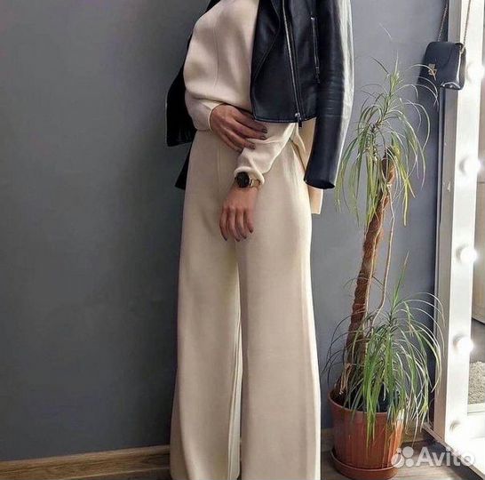 Кашемировый костюм с широкими штанами