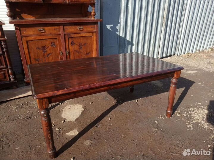 Стол журнальный