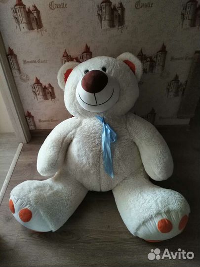 Плюшевый медведь