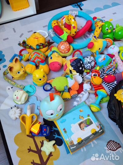 Детские игрушки пакетом 0+