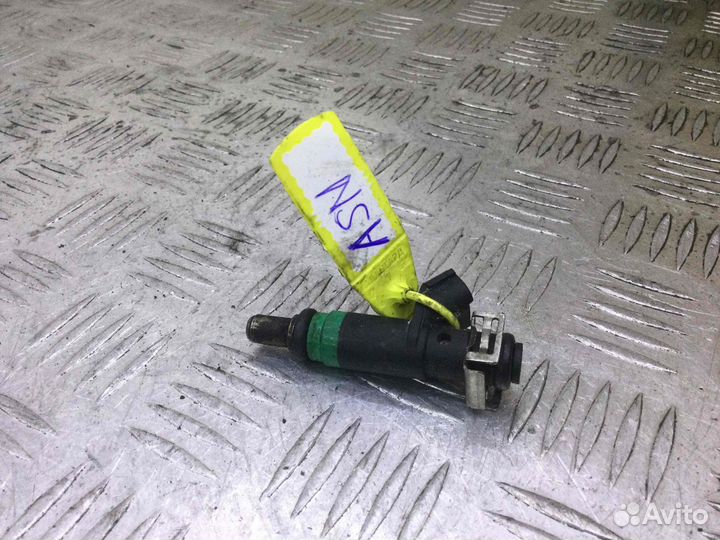 Форсунка Audi A4 06c133551 Asn