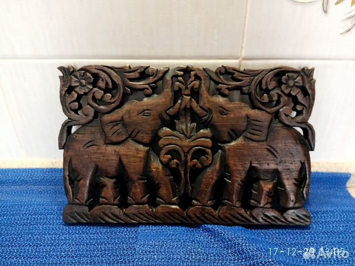 Панно из дерева