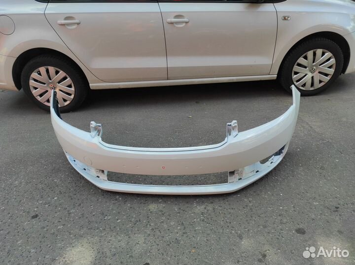 Бампер передний Skoda Rapid 12-20 в цвет