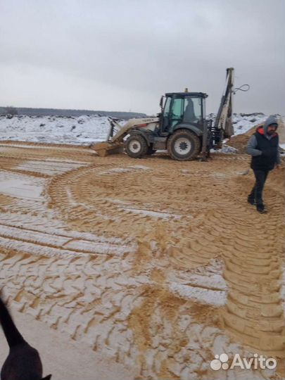 Услуги экскаватора-погрузчика