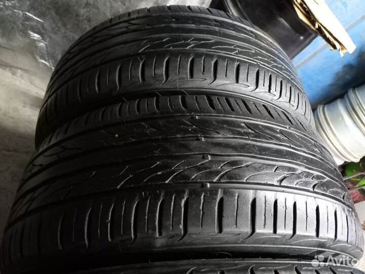 Kumho Ecsta PS31 205/55 R16