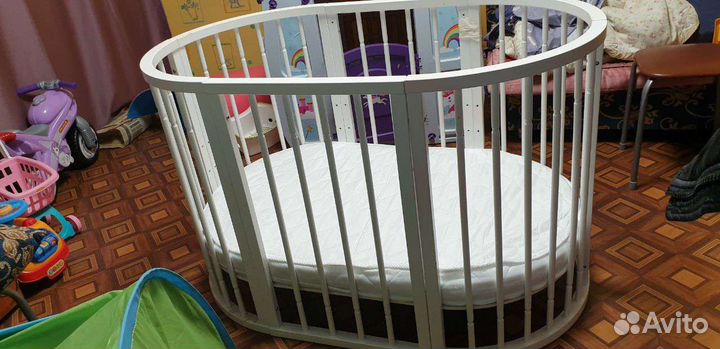 Детская овальная кроватка