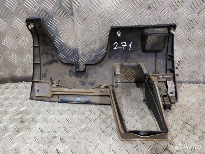 Кожух рулевой колонки Mitsubishi Lancer 9