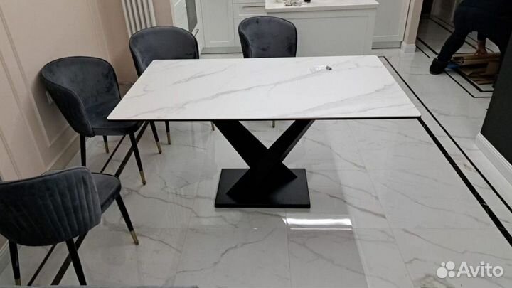 Стол повашимразмерам SVR-18209