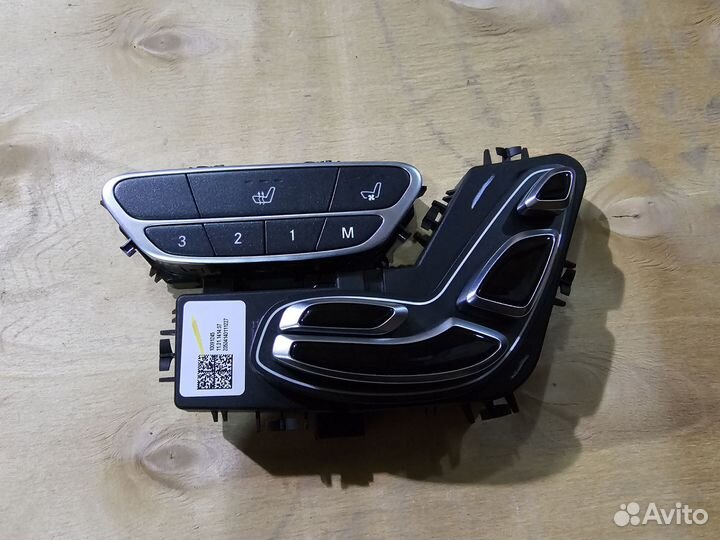 Блок управления передним правым сиденьем W222