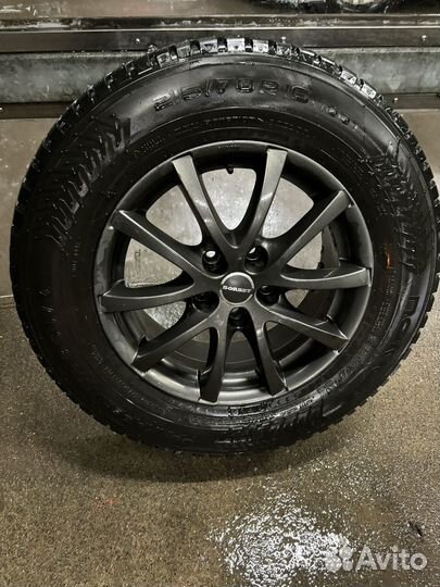 Зимние колеса r16 215/70/16 Nokian, диски Borbet