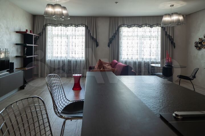 3-к. квартира, 132 м², 14/16 эт.