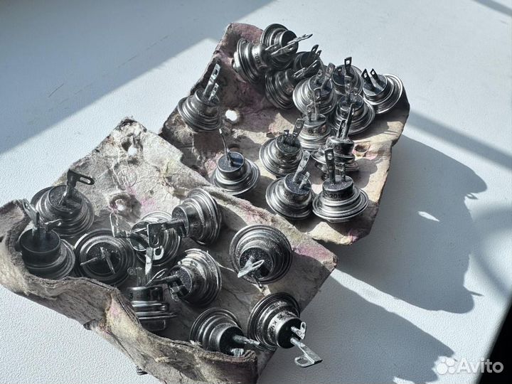 Теристоры ку202м,ку202д,ку202а,ку208г