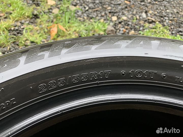 Bridgestone Blizzak Spike-02 225/55 R17