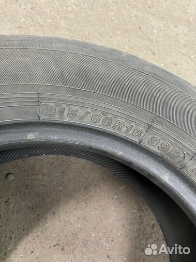 Yokohama BluEarth AE01 215/60 R16