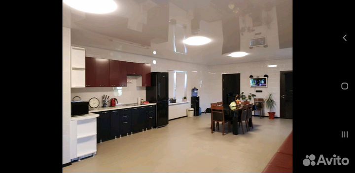 Коттедж 300м² на участке 7сот