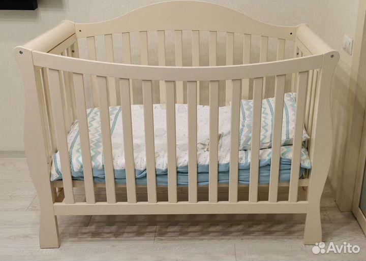 Комод и кровать Giovanni (Италия)