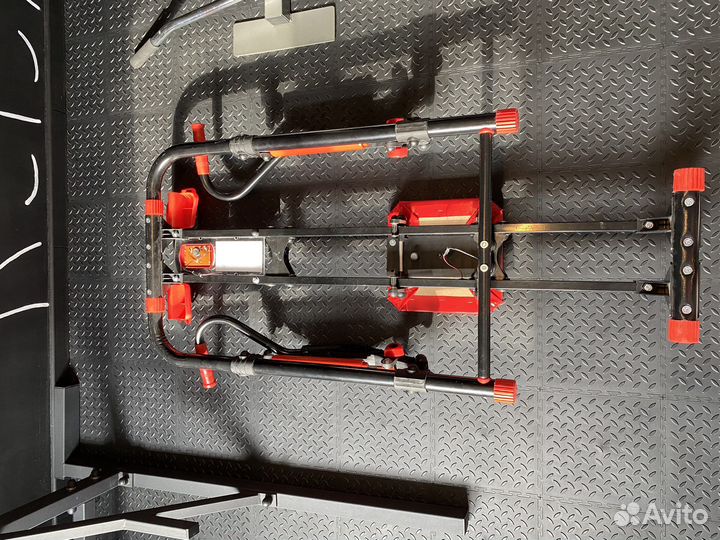 Гребной тренажер Leco