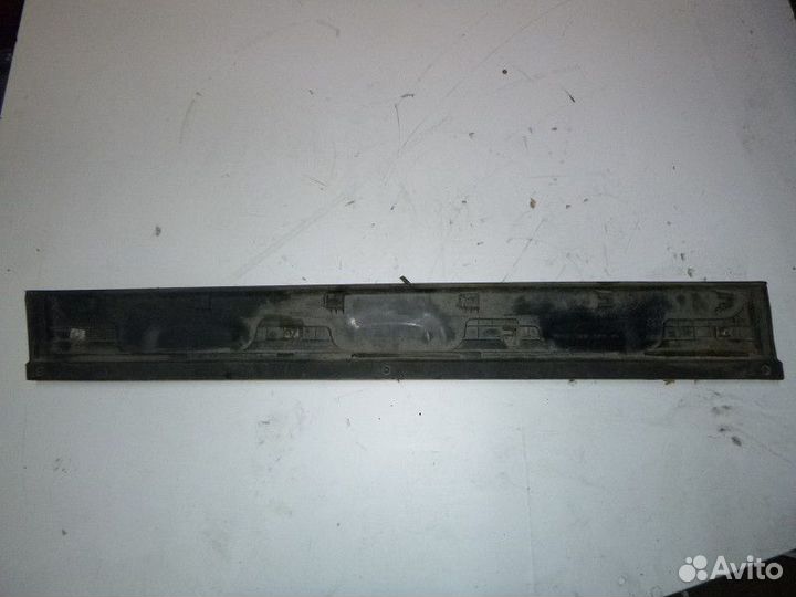 Накладка передней правой двери honda CR-V 2007