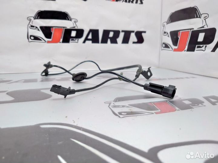 Датчик ABS задний Mitsubishi Outlander