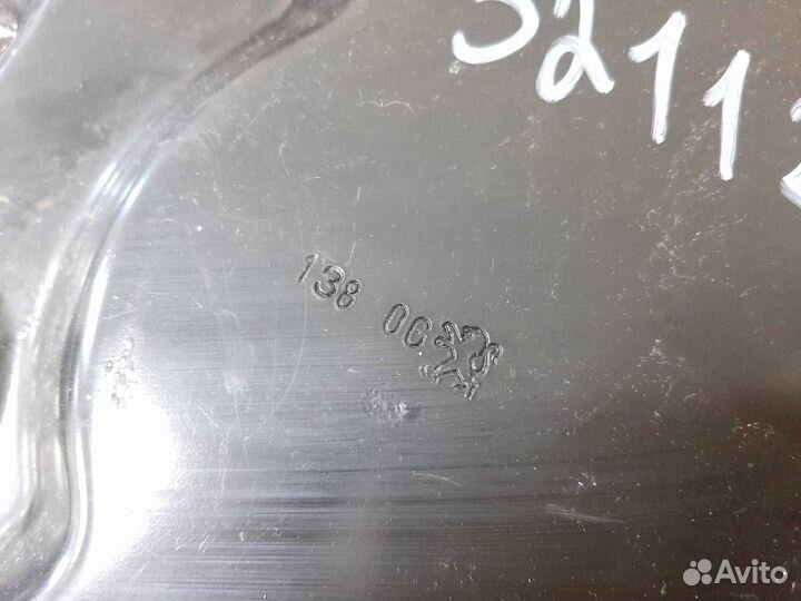 Крепление АКБ корпус / подставка Citroen C4 2011