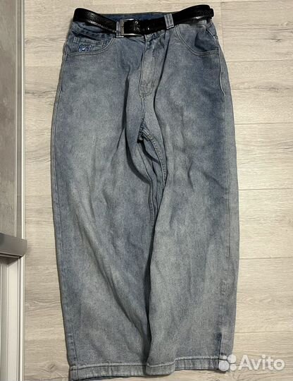 Джинсы широкие