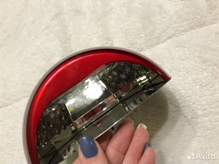 Продам лампу для маникюра новую