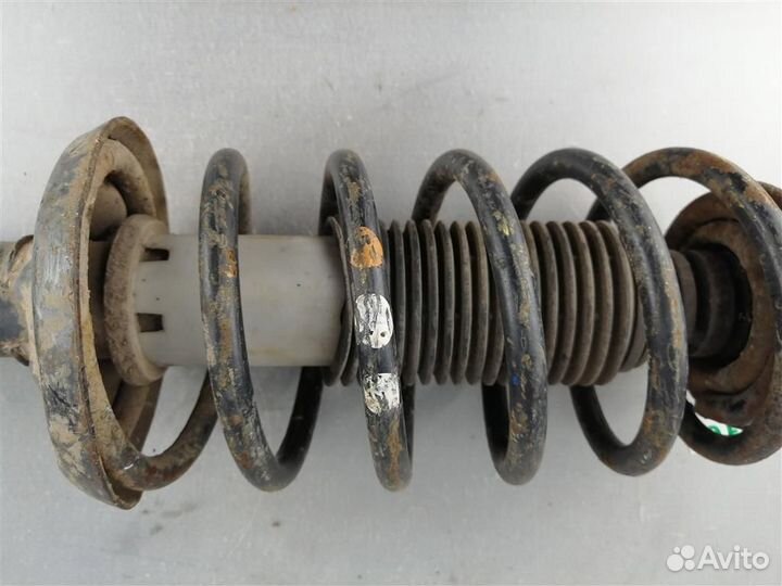 Амортизатор передний VW Golf 3 (1991-1998г.в.)