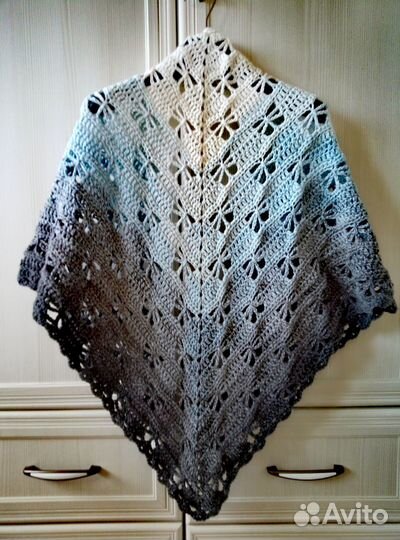 Шаль-бактус.Ручная работа