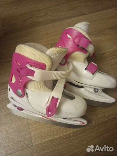 Коньки хоккейные