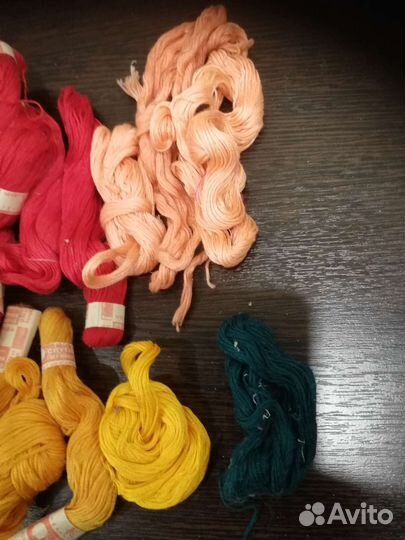 Набор мулине разных цветов