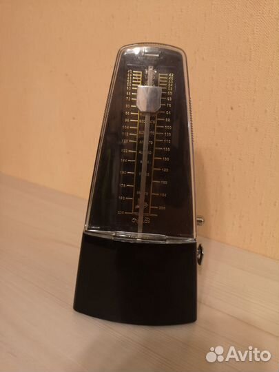Метроном Cherub WSM-330