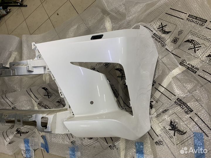 Передний бампер Lexus LX 570