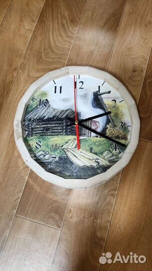 Часы настенные деревянные