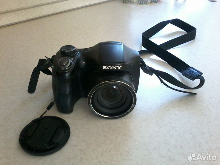 Продается цифровой фотоаппарат soni