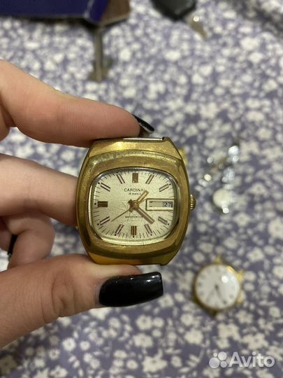 Часы советских времен