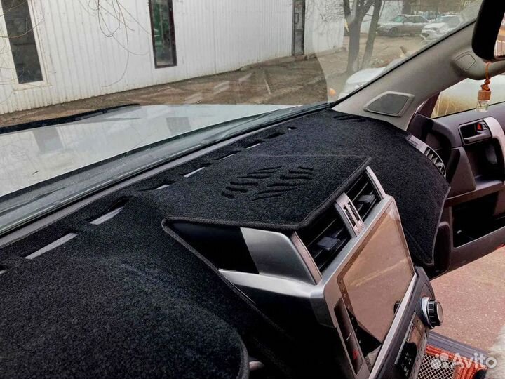 Накидка на панель Toyota Land Cruiser Prado J150