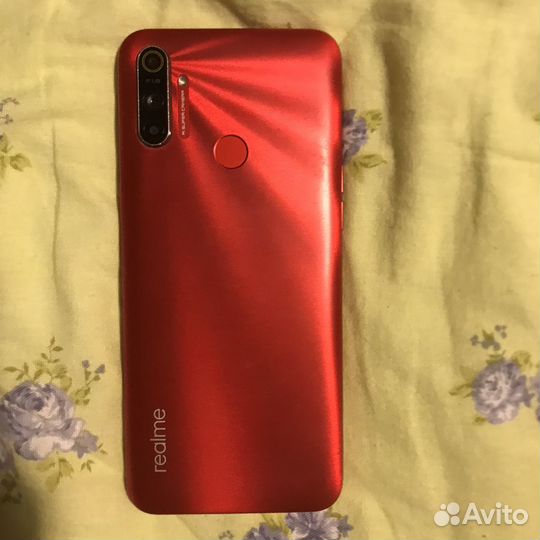 Мобильные телефоны б/у realme