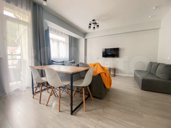 3-к. квартира, 80 м², 5/5 эт.